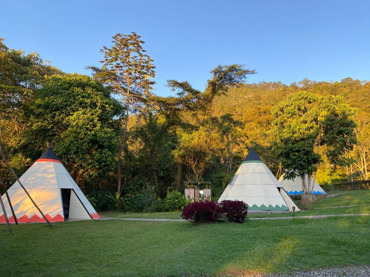 Bosque De Aventura & Glamping Refugio Del Bosque Hotel La Mesa  Kültér fotó