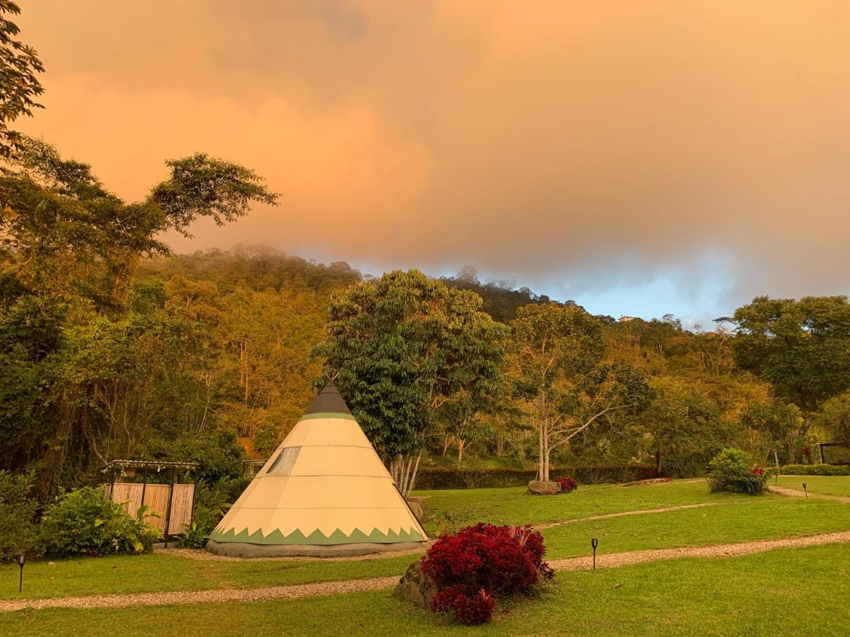 Bosque De Aventura & Glamping Refugio Del Bosque Hotel La Mesa  Kültér fotó